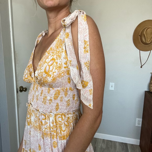 Free People Dresses & Skirts - Free People Intimately Maxi Dress